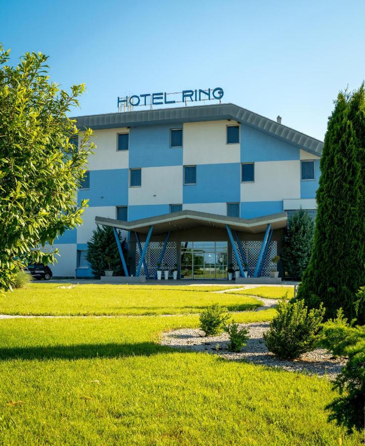 Hotel Ring Orechová Potôň Eksteriør bilde